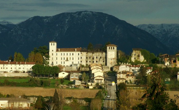 Castello di Colloredo di Monte Albano